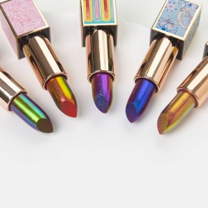 Multi-color lipstick.5